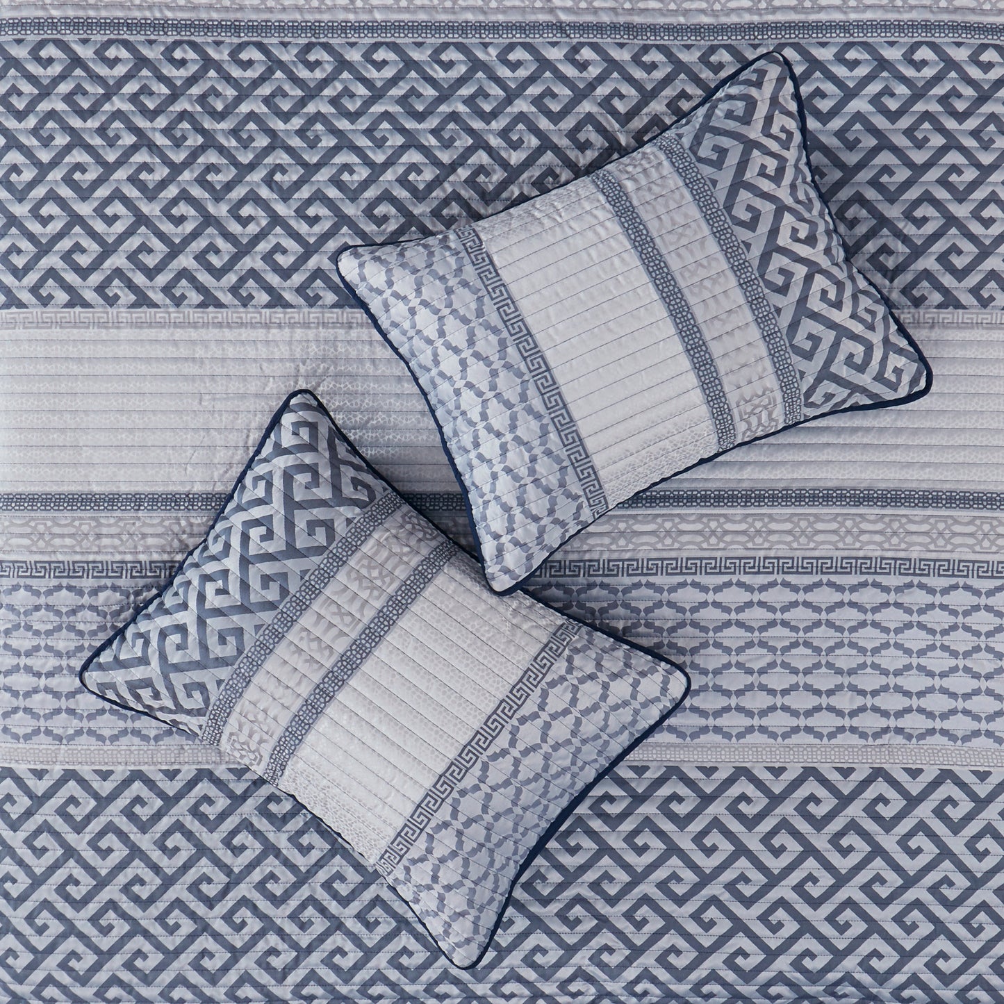 Madison Park 4 Piece Jacquard Quilt Set with Throw Pillow