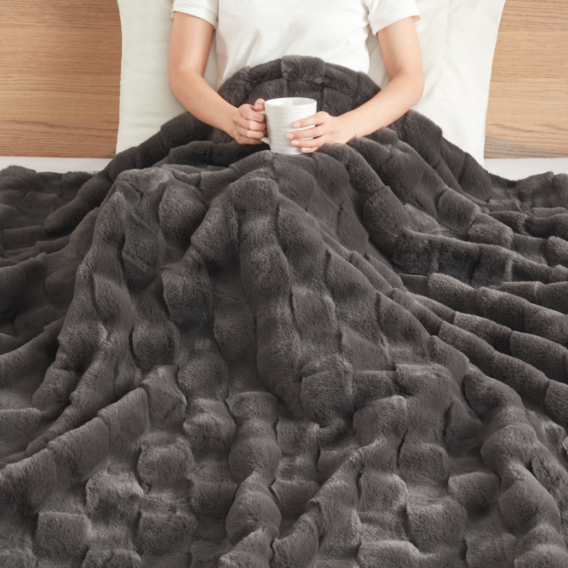 Madison Park Faux Fur Throw