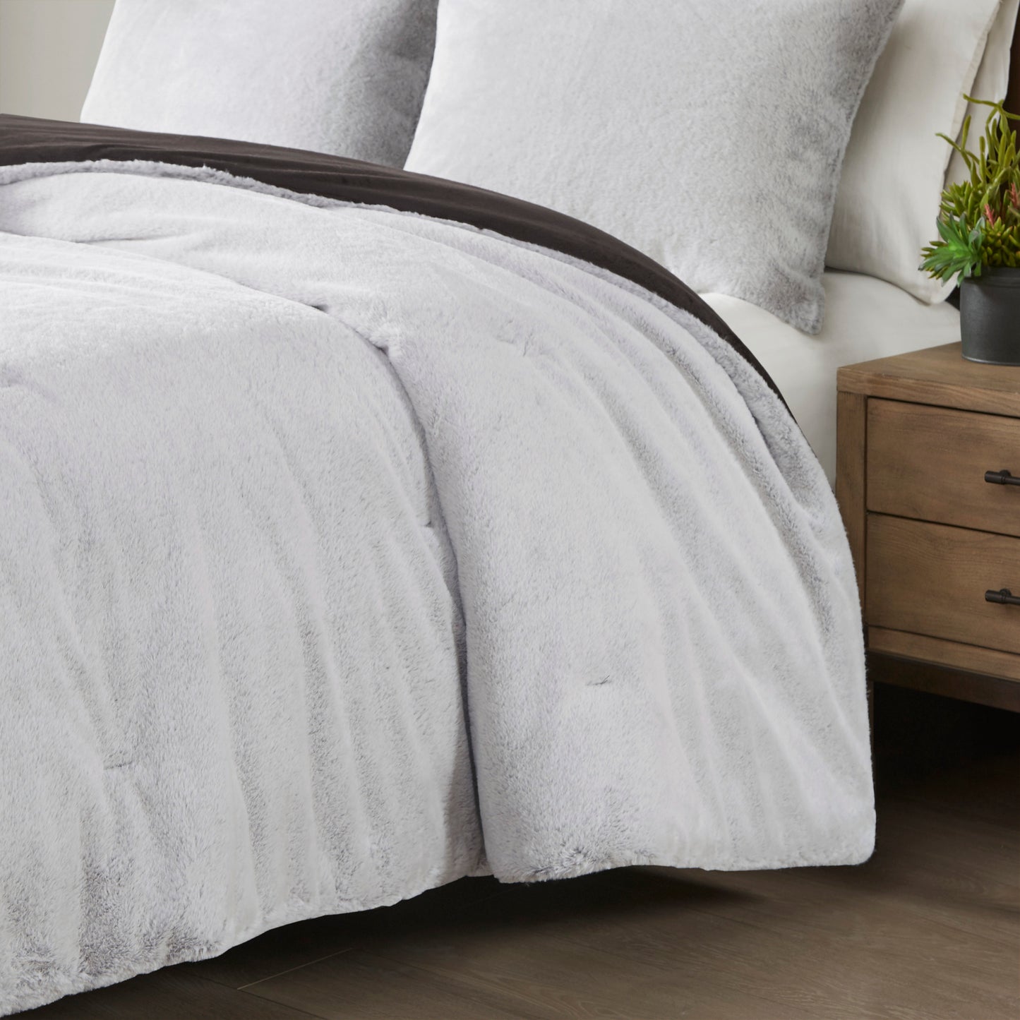 Madison Park Faux Fur to Mink Down Alternative Comforter Set