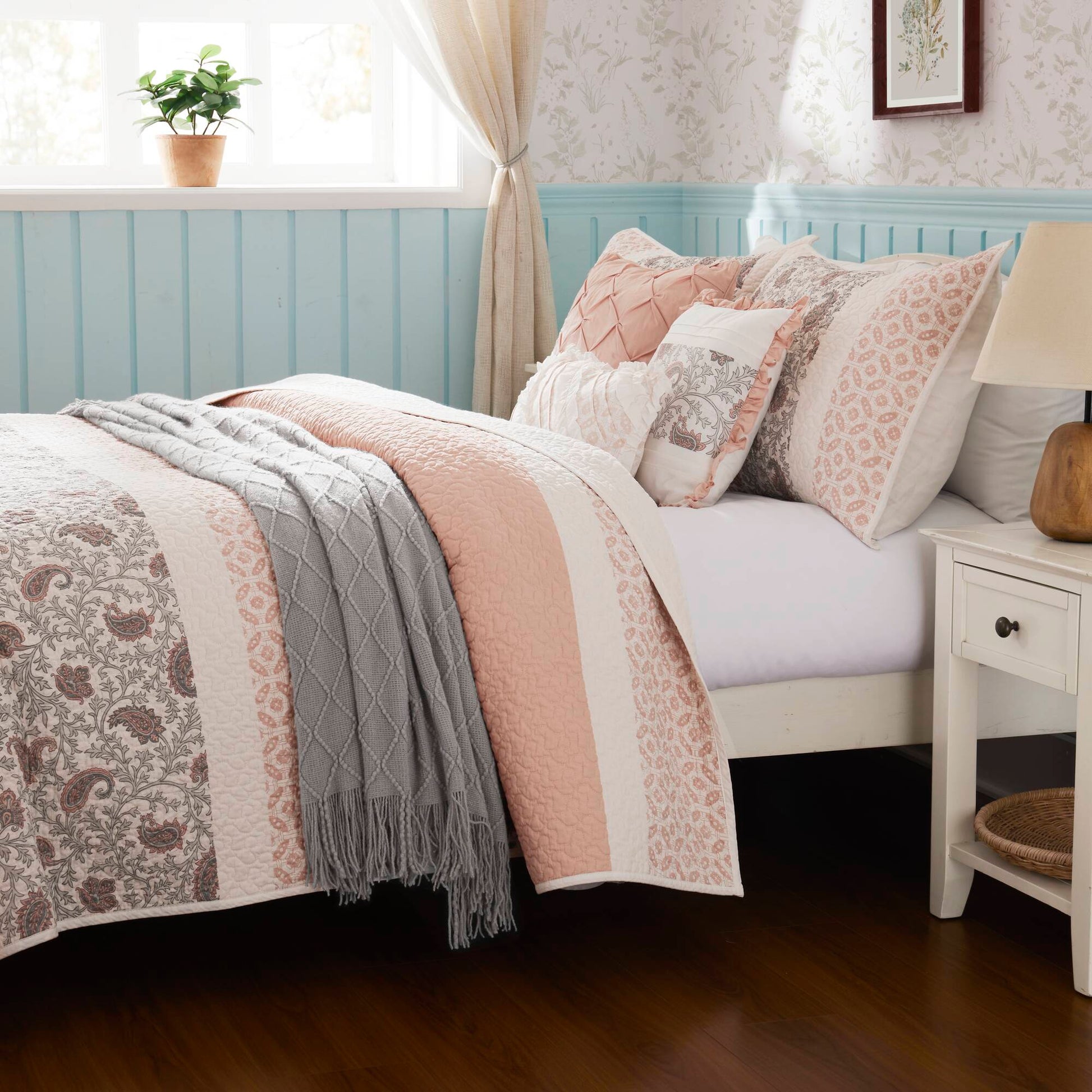 Madison Park 6 Piece Cotton Percale Quilt Set with Throw Pillows