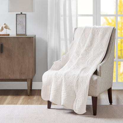 Madison Park Oversized Quilted Throw with Scalloped Edges