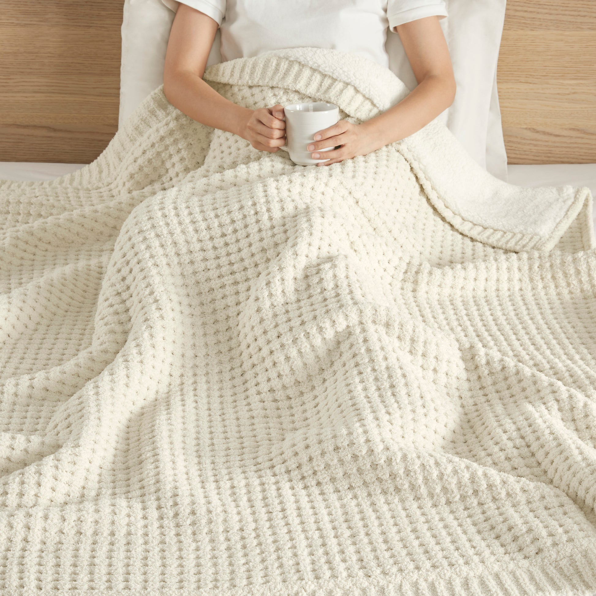 Madison Park Waffle Knit Chenille Throw