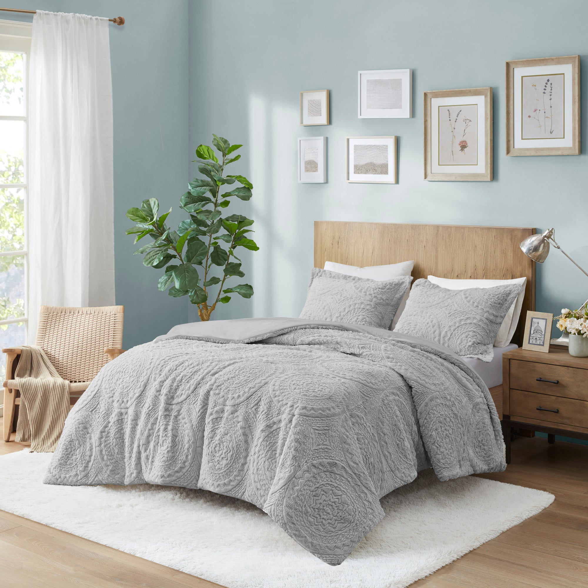 Arya Faux Fur Embroidered Comforter Mini Set | Madison Park