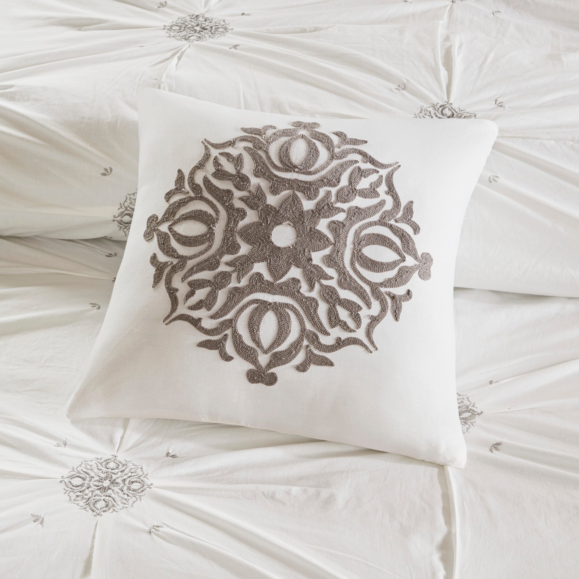 Madison Park 4 Piece Embroidered Cotton Reversible Duvet Cover Set