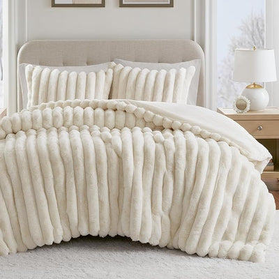 Jasmine Ultrasoft Faux Fur Ribbed  
Comforter Set
