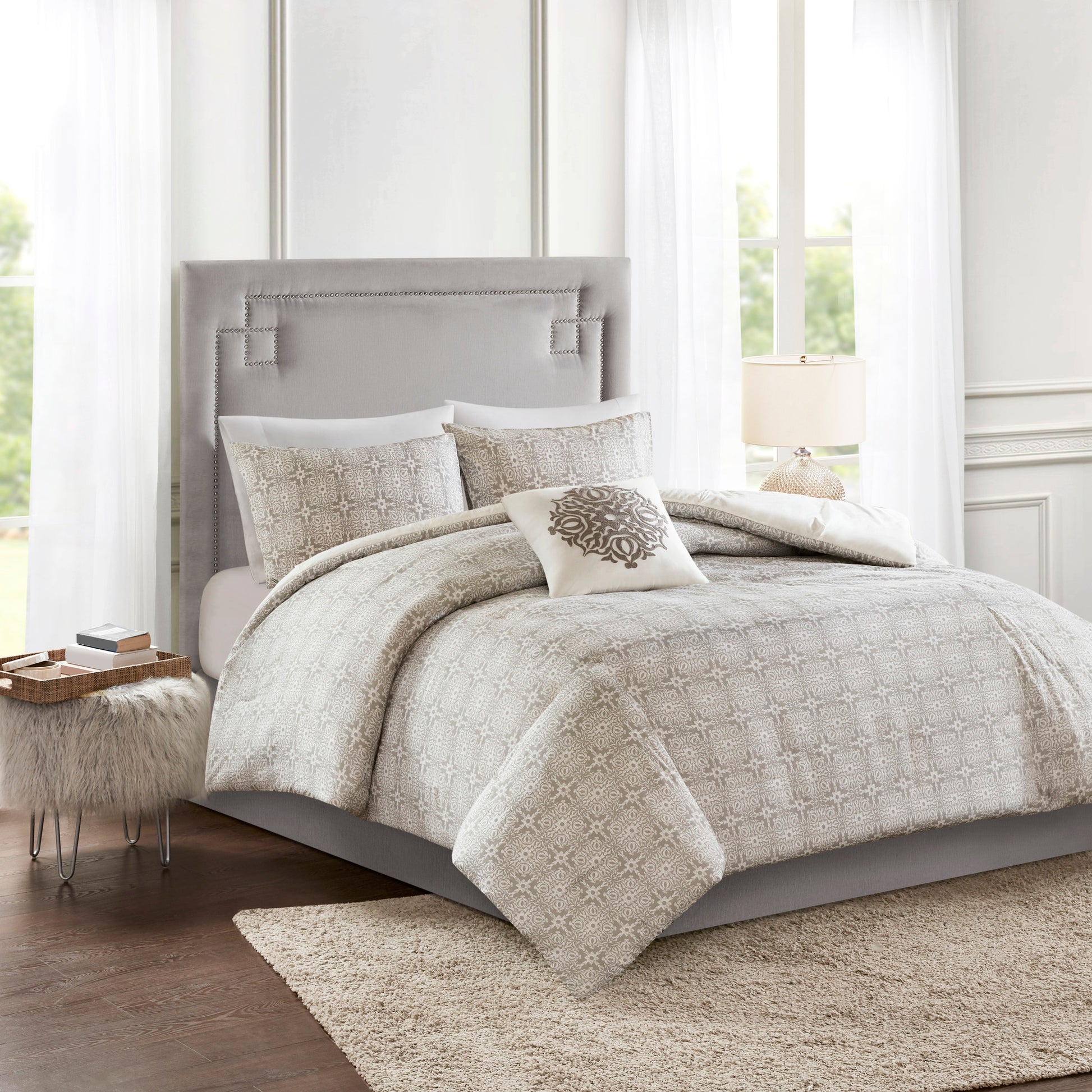 Madison Park 4 Piece Embroidered Cotton Reversible Duvet Cover Set