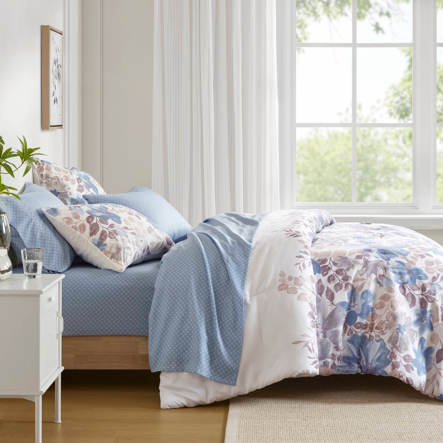 Madison Park Essentials Floral Comforter Set with Bed Sheets