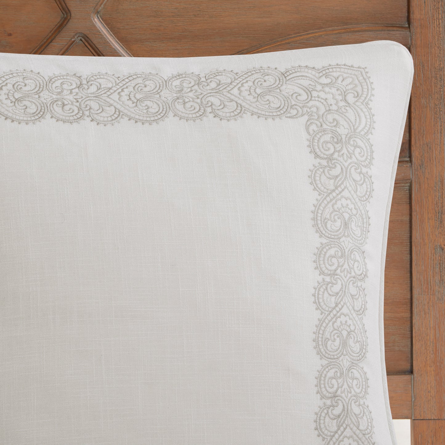 Madison Park Signature Comforter Set