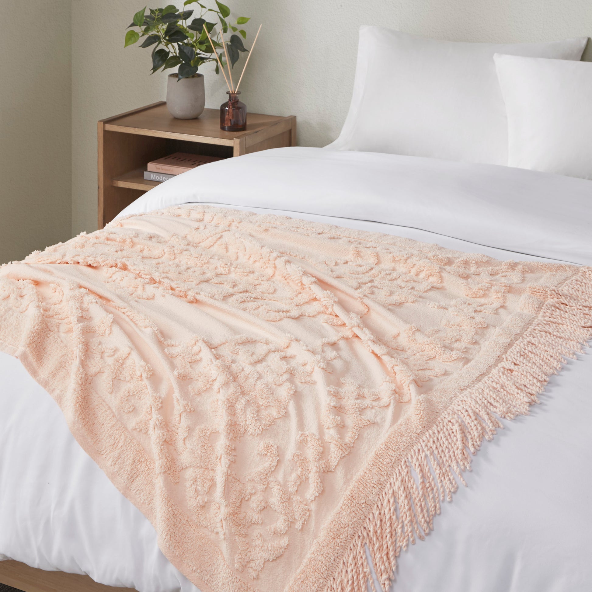 Madison Park 100% Cotton Tufted Chenille Lightweight Throw With Fringe Tassel 50" x 60"