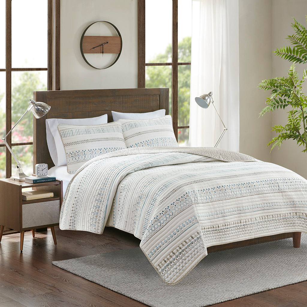 Madison Park 3 Piece Printed Microfiber Seersucker Quilt Set