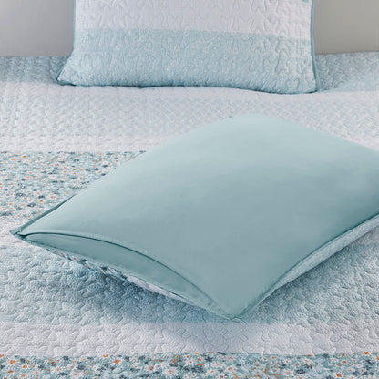 Madison Park 4 Piece Seersucker Quilt Set with Throw Pillow