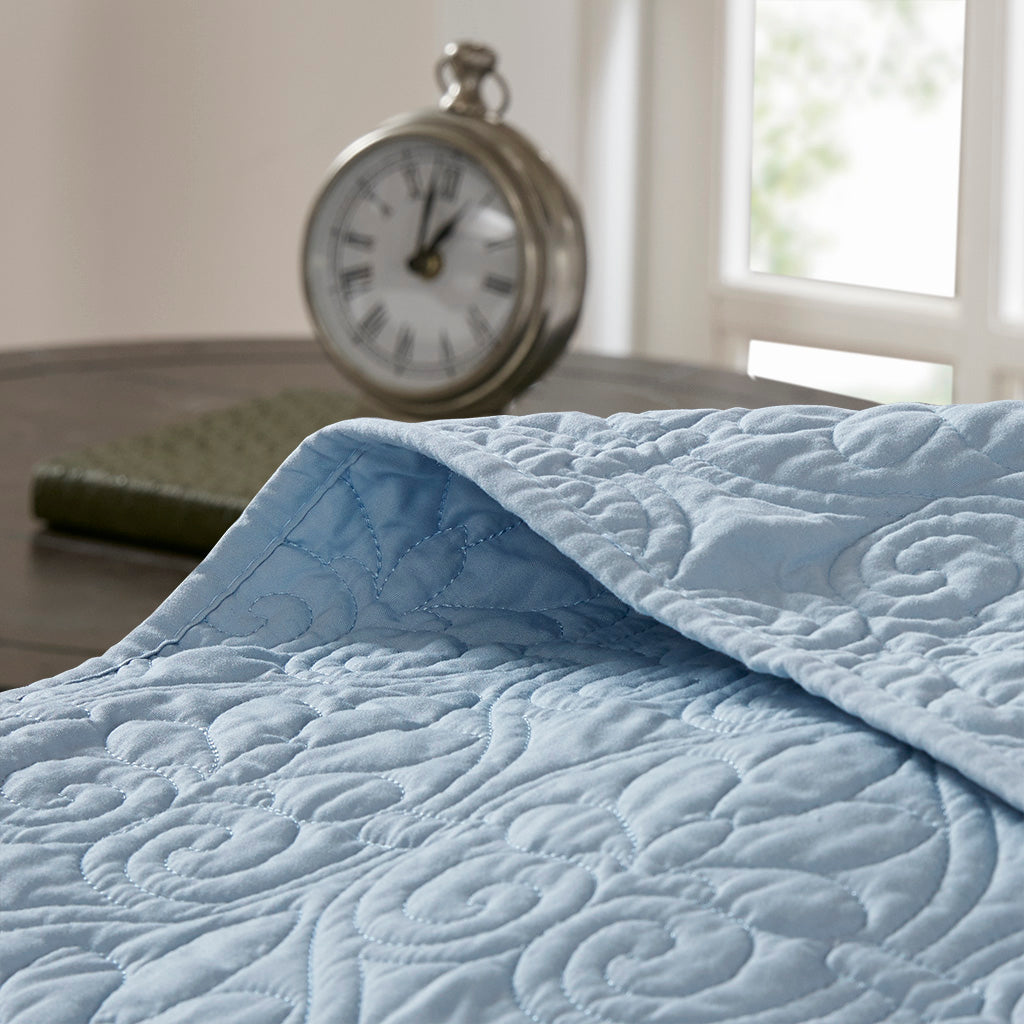 Madison Park Reversible Quilt Set