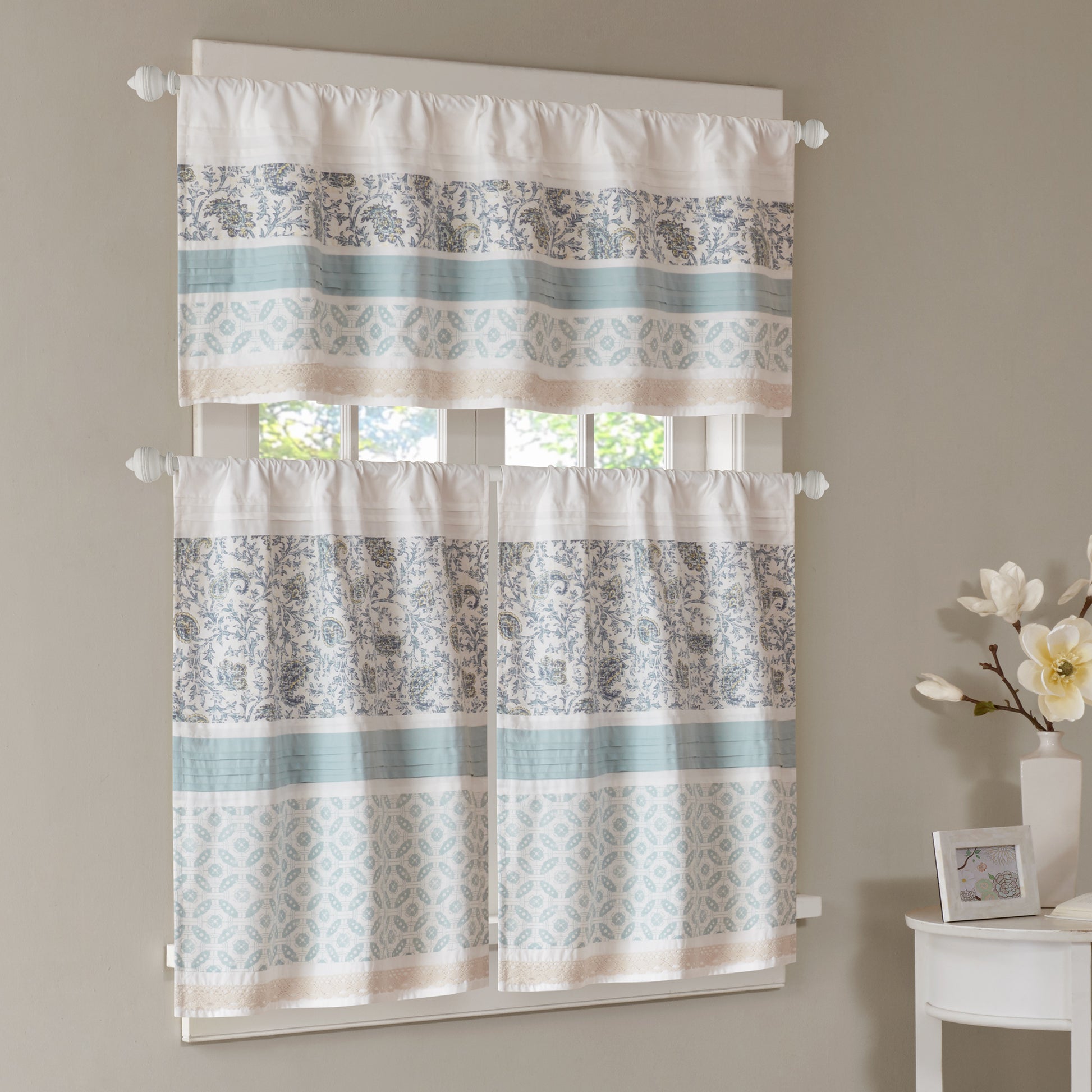 Madison Park Printed and Pieced Rod Pocket Valance