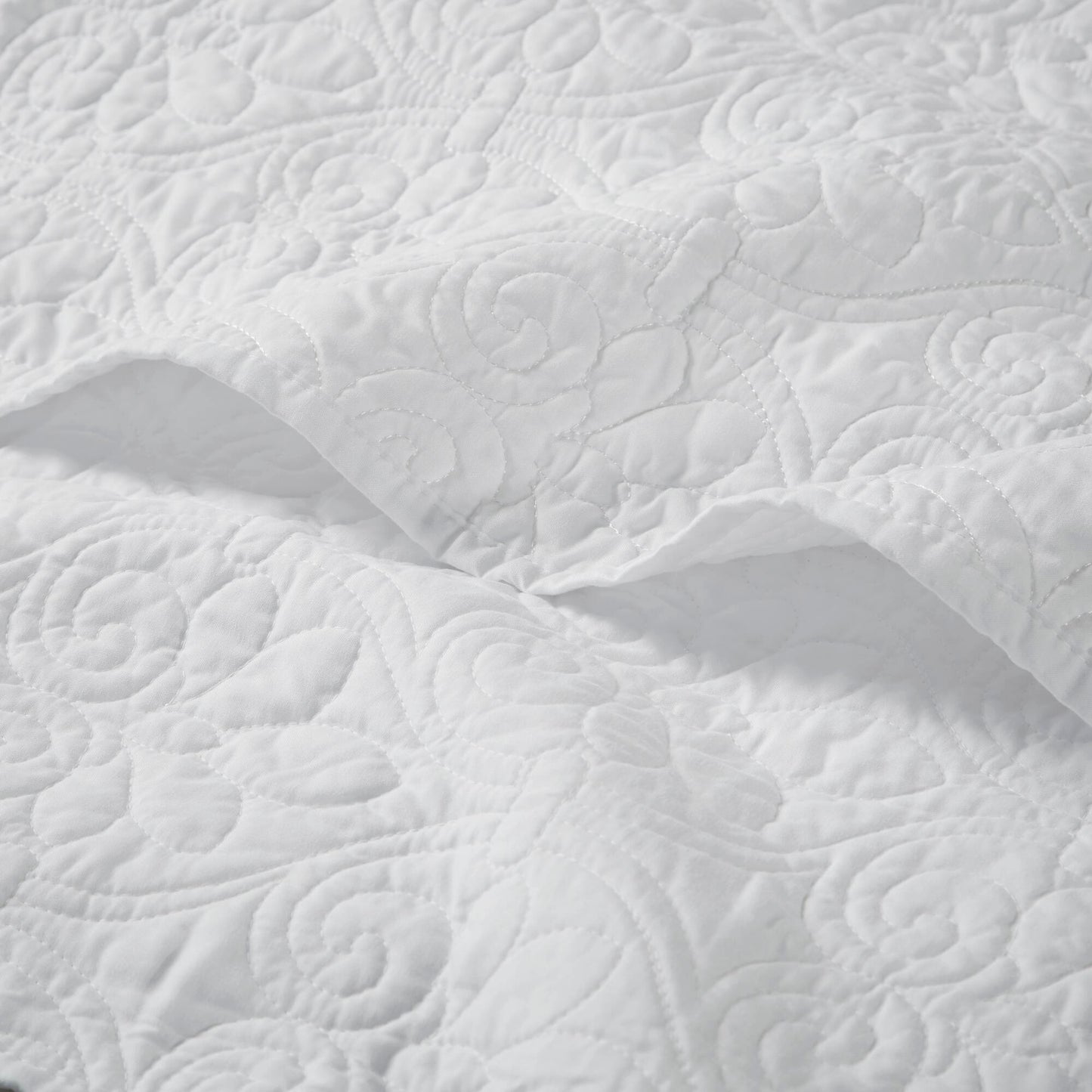 Madison Park Oversized Quilted Throw