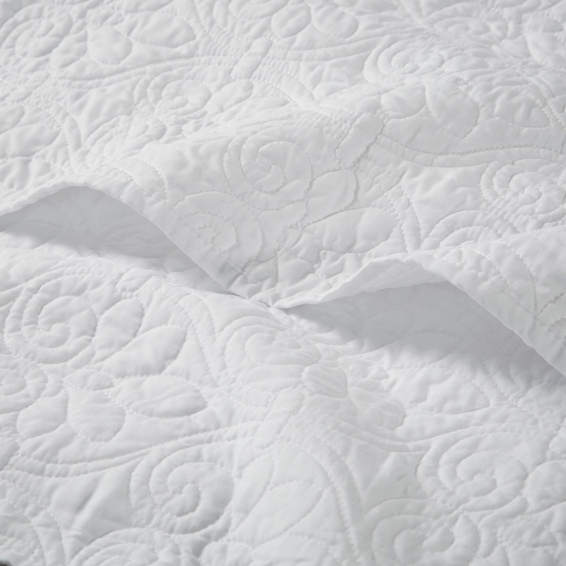 Madison Park Oversized Quilted Throw